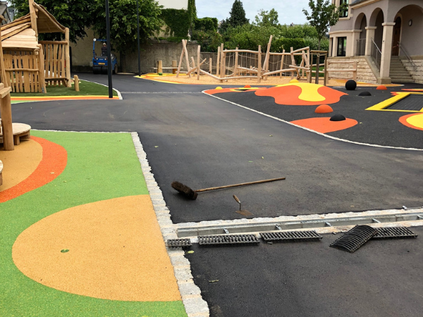 AIRE DE JEUX ECOLE STRASSEN