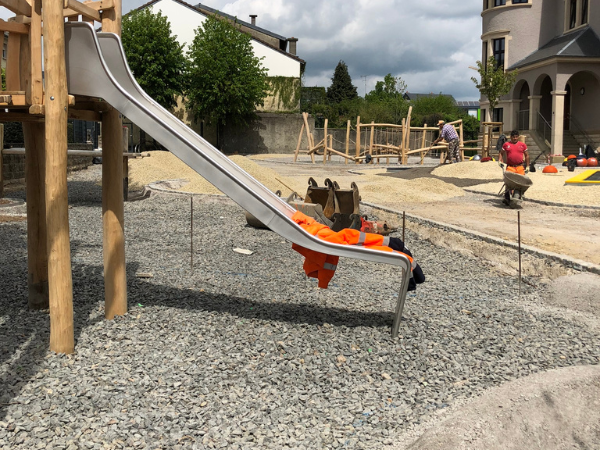 AIRE DE JEUX ECOLE STRASSEN