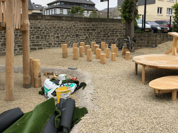 AIRE DE JEUX ECOLE STRASSEN