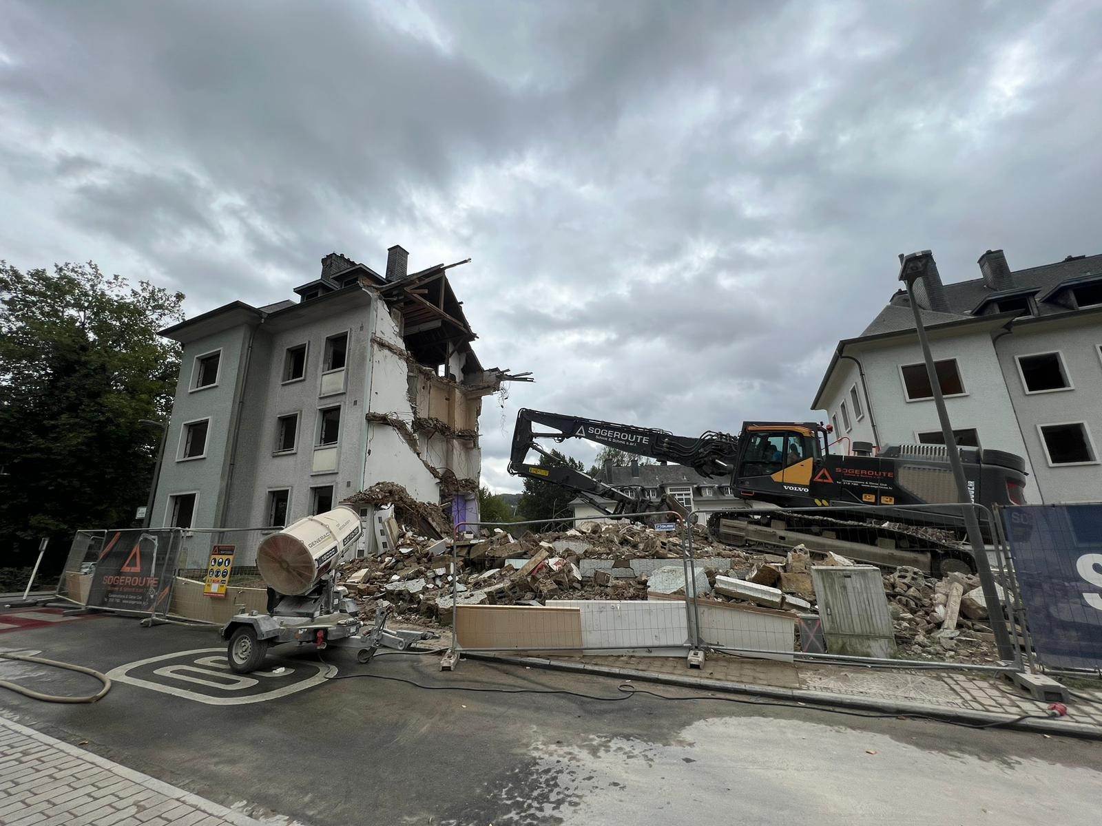 Démolition à Diekirch par Sogeroute